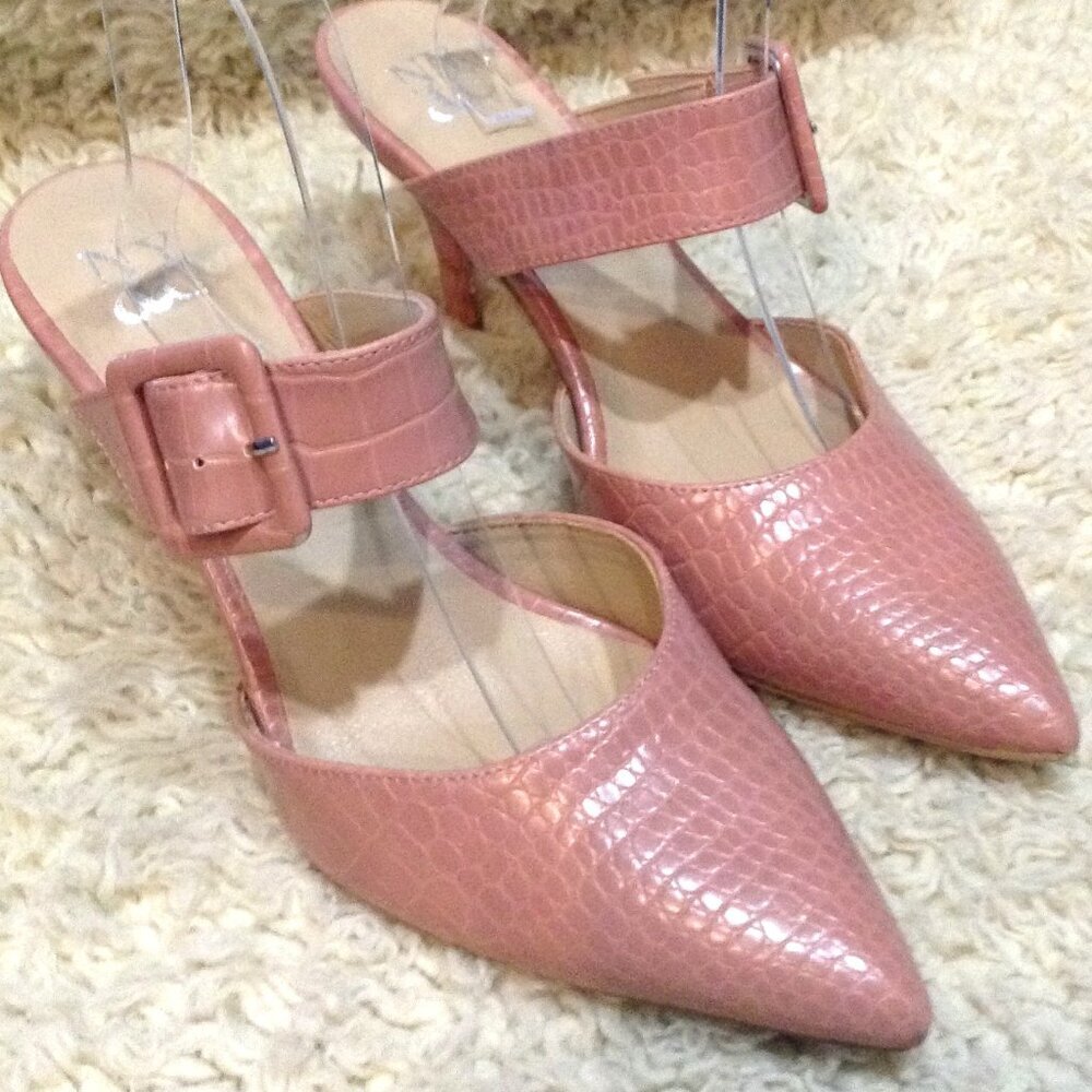 New York & Company Pink Croc-Texture Pointed Toe Heels